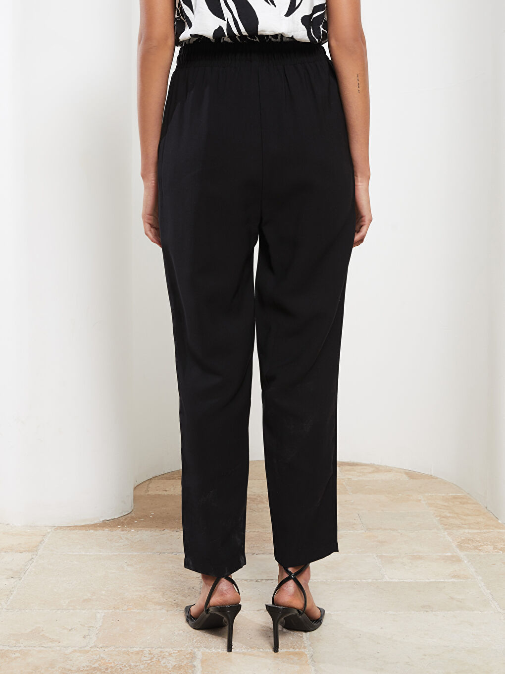 Pantaloni Dama Croiala Dreapta Cu Buzunare Si Talie Elastica Confortabili Cu Detalii-4