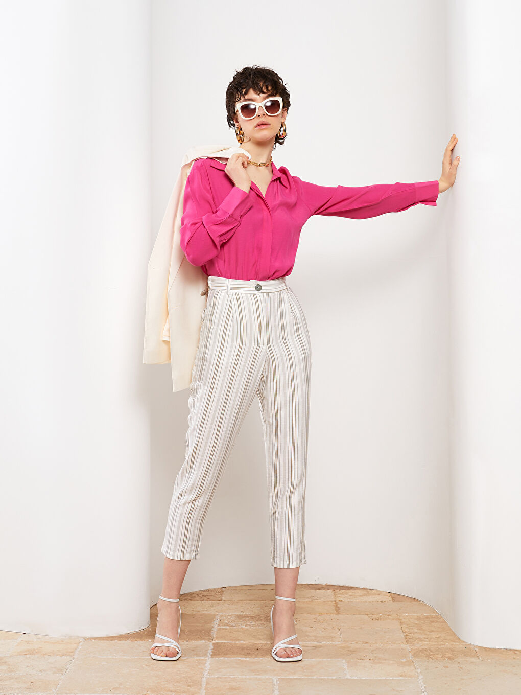 High Waist Comfortable Fit Striped Pocket Detailed Women's Trousers-2