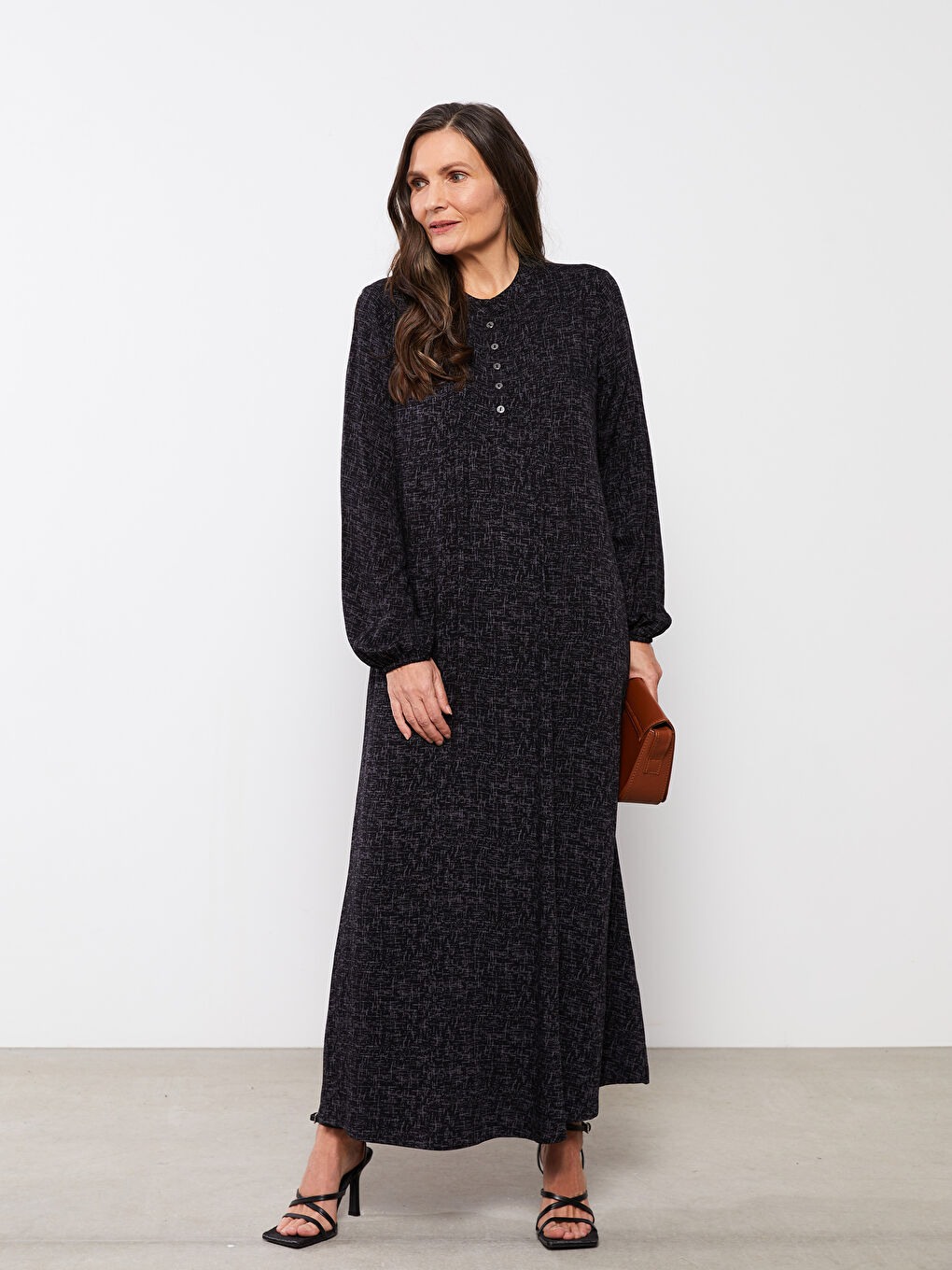 Siyah Bisiklet Yaka Desenli Uzun Kollu A Kesim Viskon Kadın Elbise