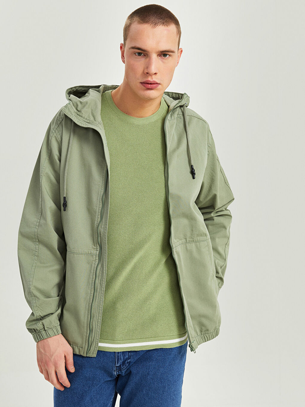 Yeşil Standart Kalıp Kapüşonlu Erkek Mont-1