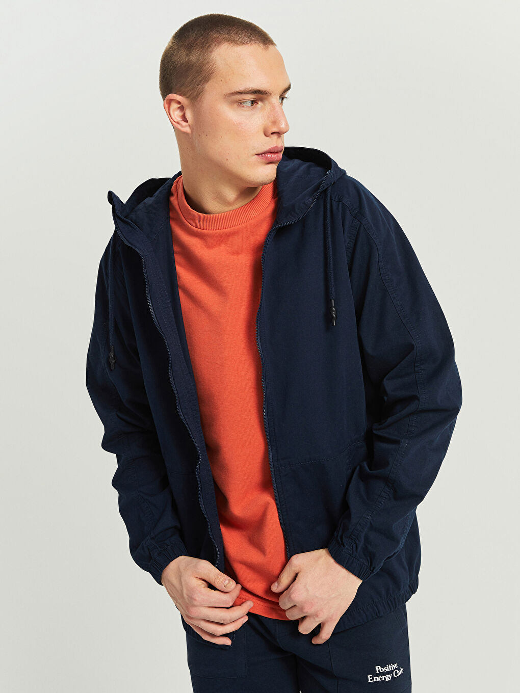 Lacivert Standart Kalıp Kapüşonlu Erkek Mont