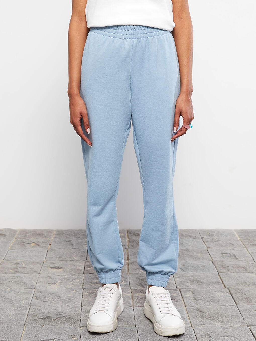 LCW Vision Jogginghose für Damen mit elastischem Bund, regulärer Passform und Taschen -S2DY39Z8-GLL
