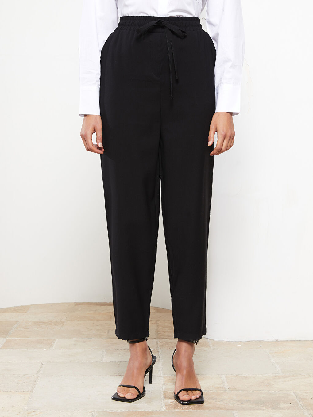 Elastic Waist Straight Comfortable Fit Pocket Detailed