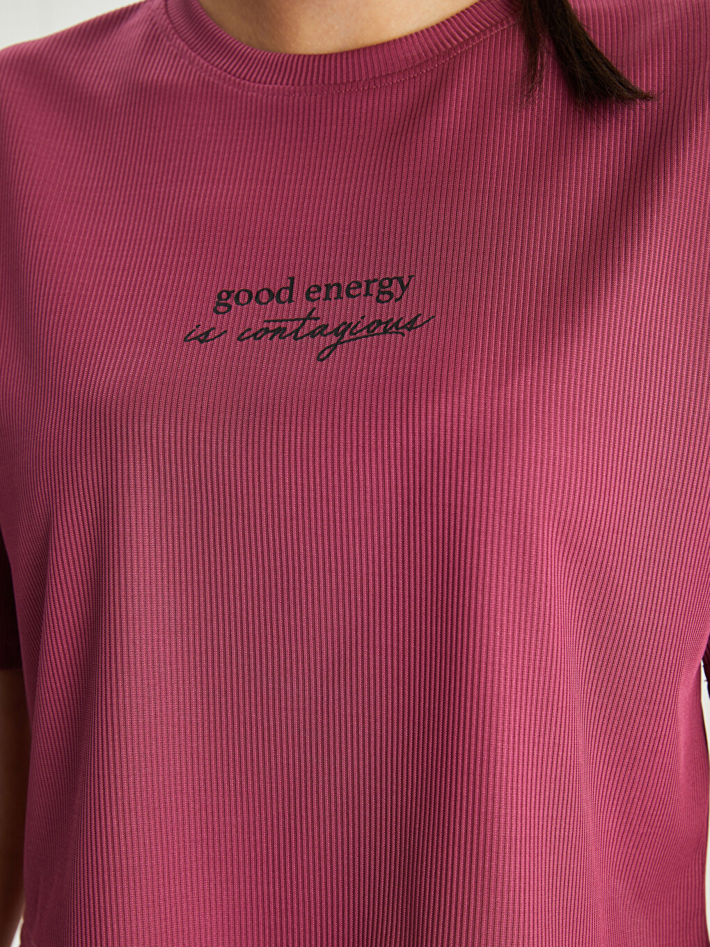 Crew Neck Printed Crop Women's Sports T-shirt-4
