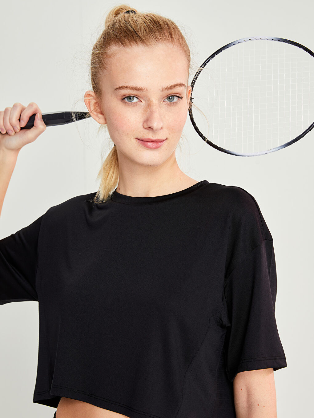 Tricou Crop cu Guler Rotund, Imprimat, Mânecă Scurtă pentru Femei-1