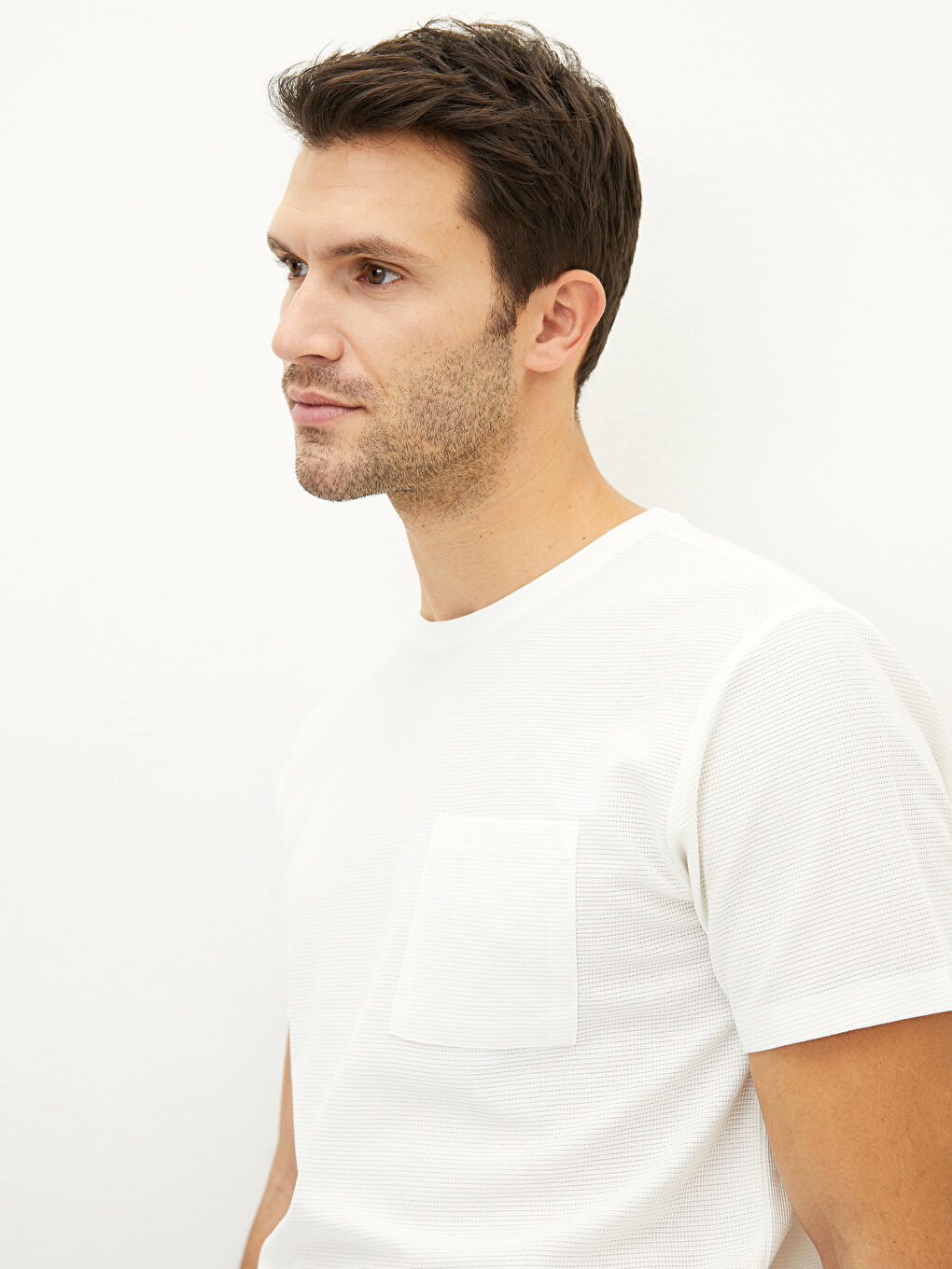 Ekru Bisiklet Yaka Kısa Kollu Erkek Tişört