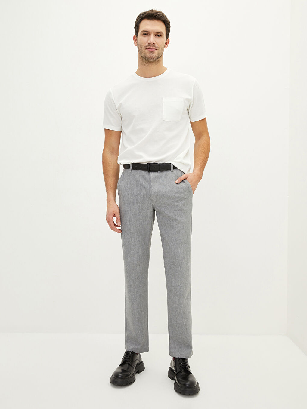 Ekru Bisiklet Yaka Kısa Kollu Erkek Tişört-2