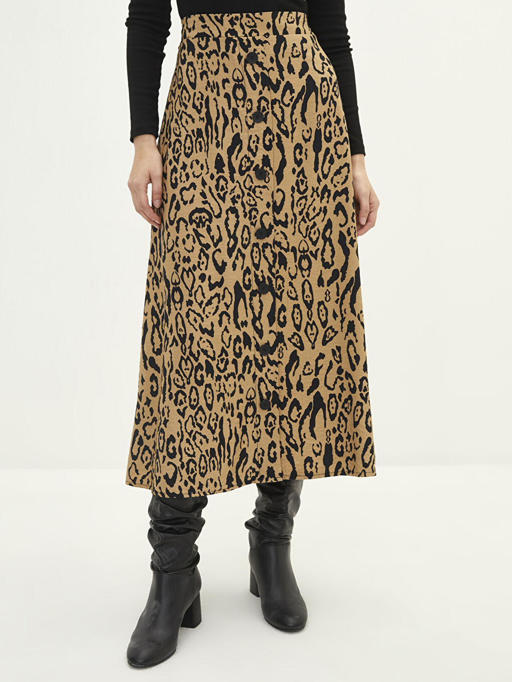 Siyah Beli Lastikli Desenli Düğme Detaylı Kadın Etek-2