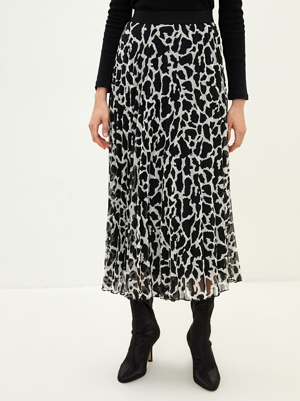 Bej Beli Lastikli Desenli Şifon Kadın Pileli Etek-3