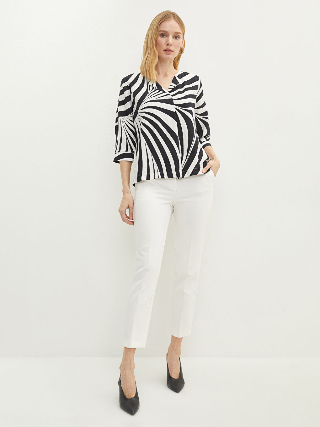 Notch Neck Patterned Women's Blouse-2