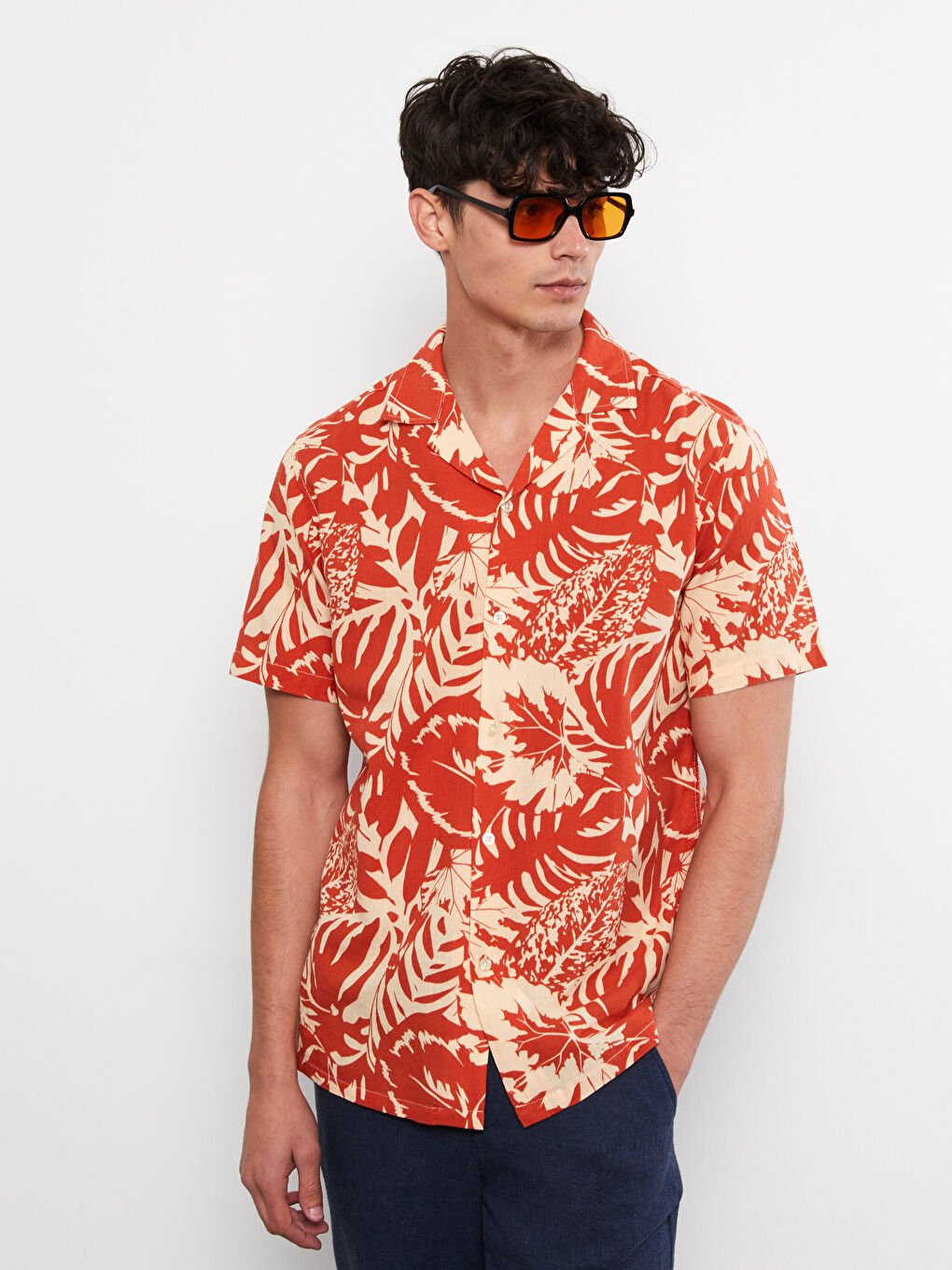 Turuncu Regular Fit Resort Yaka Kısa Kollu Desenli Poplin Erkek Gömlek-1