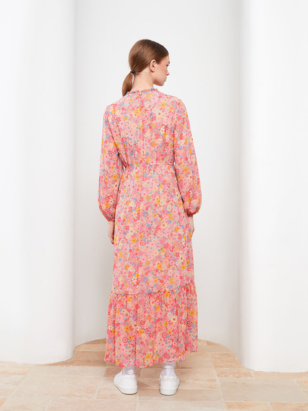 Mavi Fırfırlı Dik Yaka Çiçekli Uzun Kollu Kadın Şifon Elbise-4