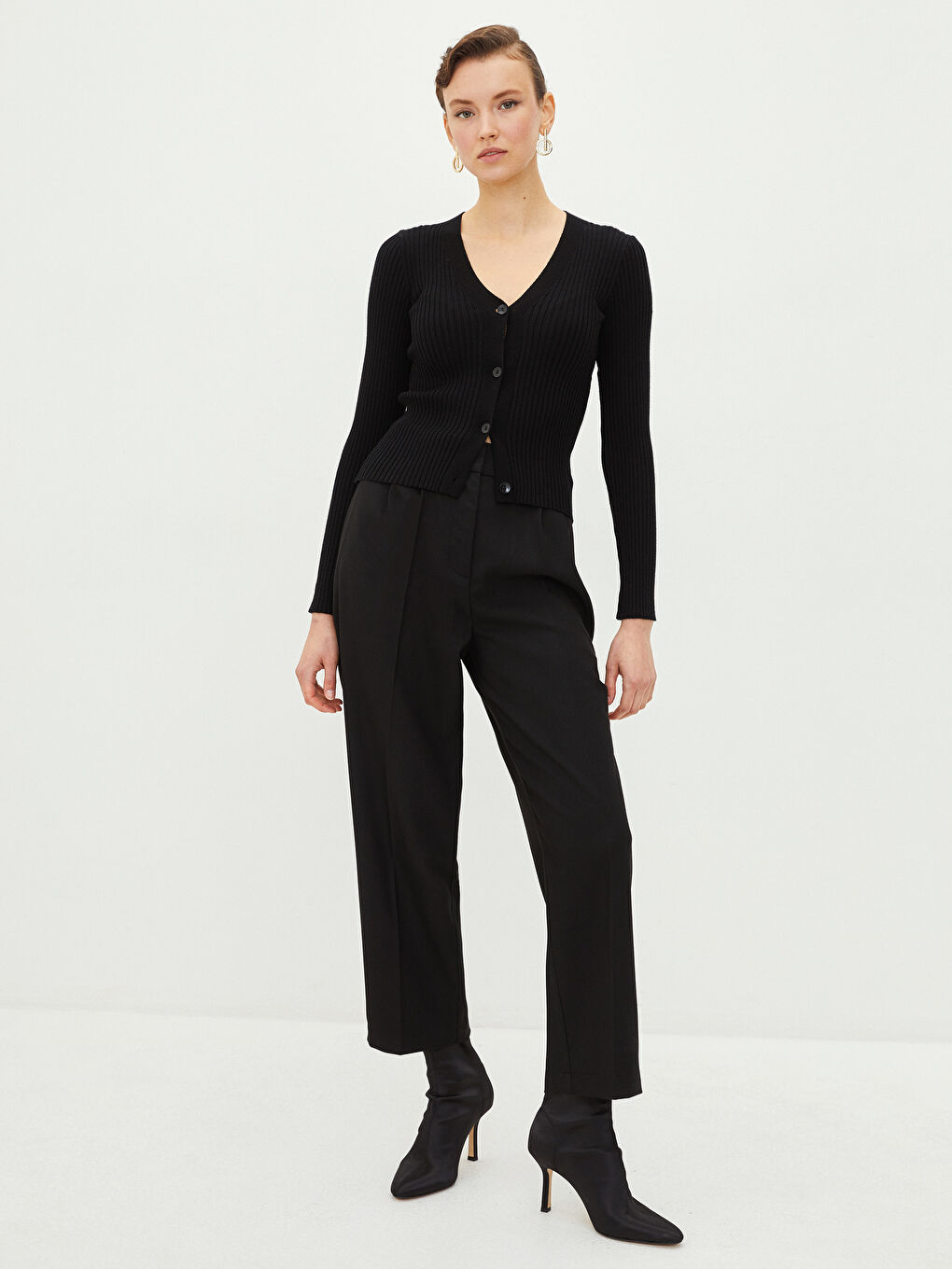 V Neck Women's Knitwear Cardigan-2