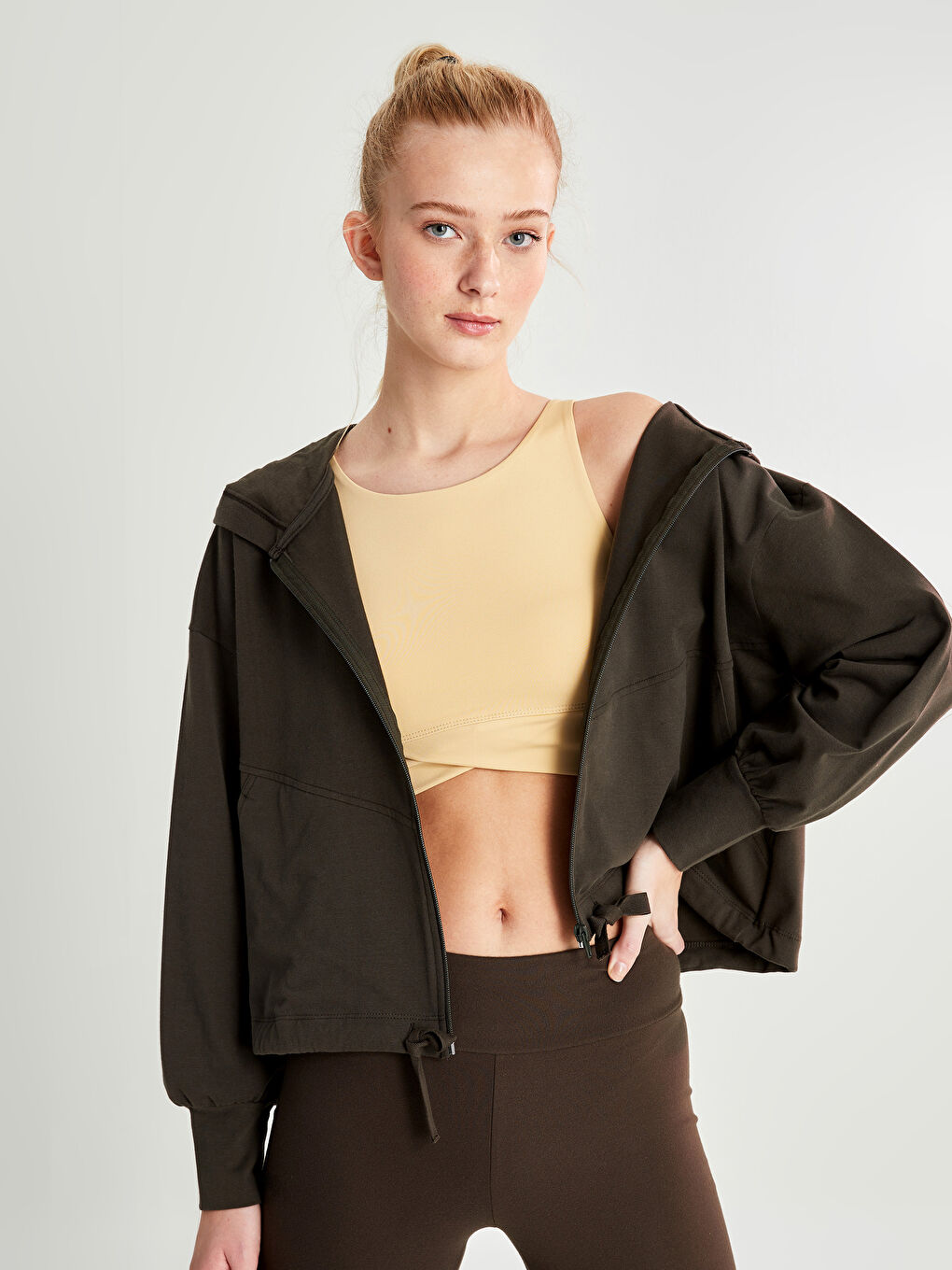 Haki Kapüşonlu Düz Uzun Kollu Oversize Kadın Spor Hırka-1