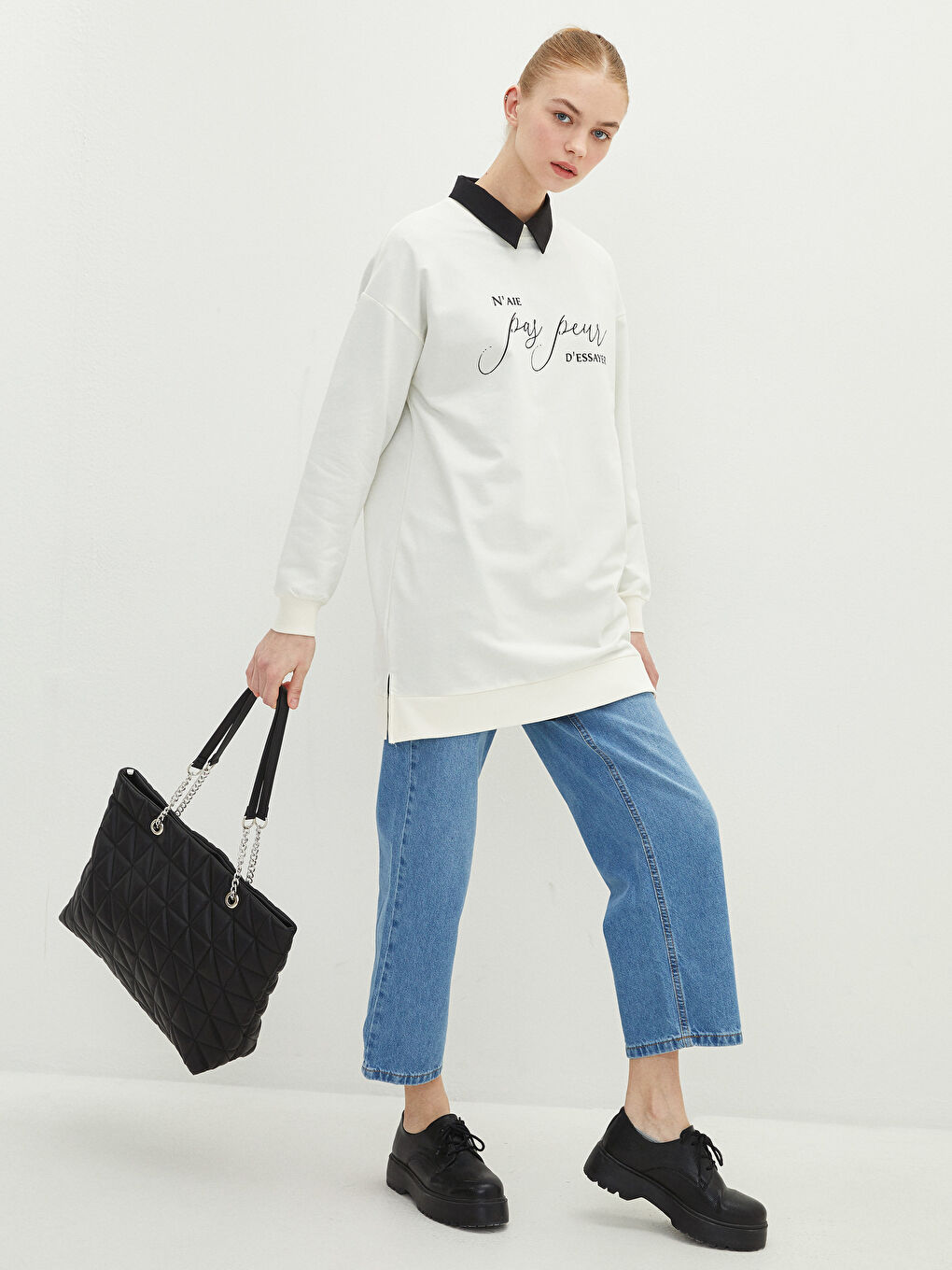 Siyah Deri Görünümlü Kapitone Detaylı Kadın Omuz Çantası-1