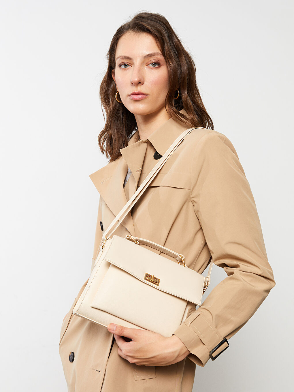 Bej Deri Görünümlü Kadın Çapraz Çanta-1