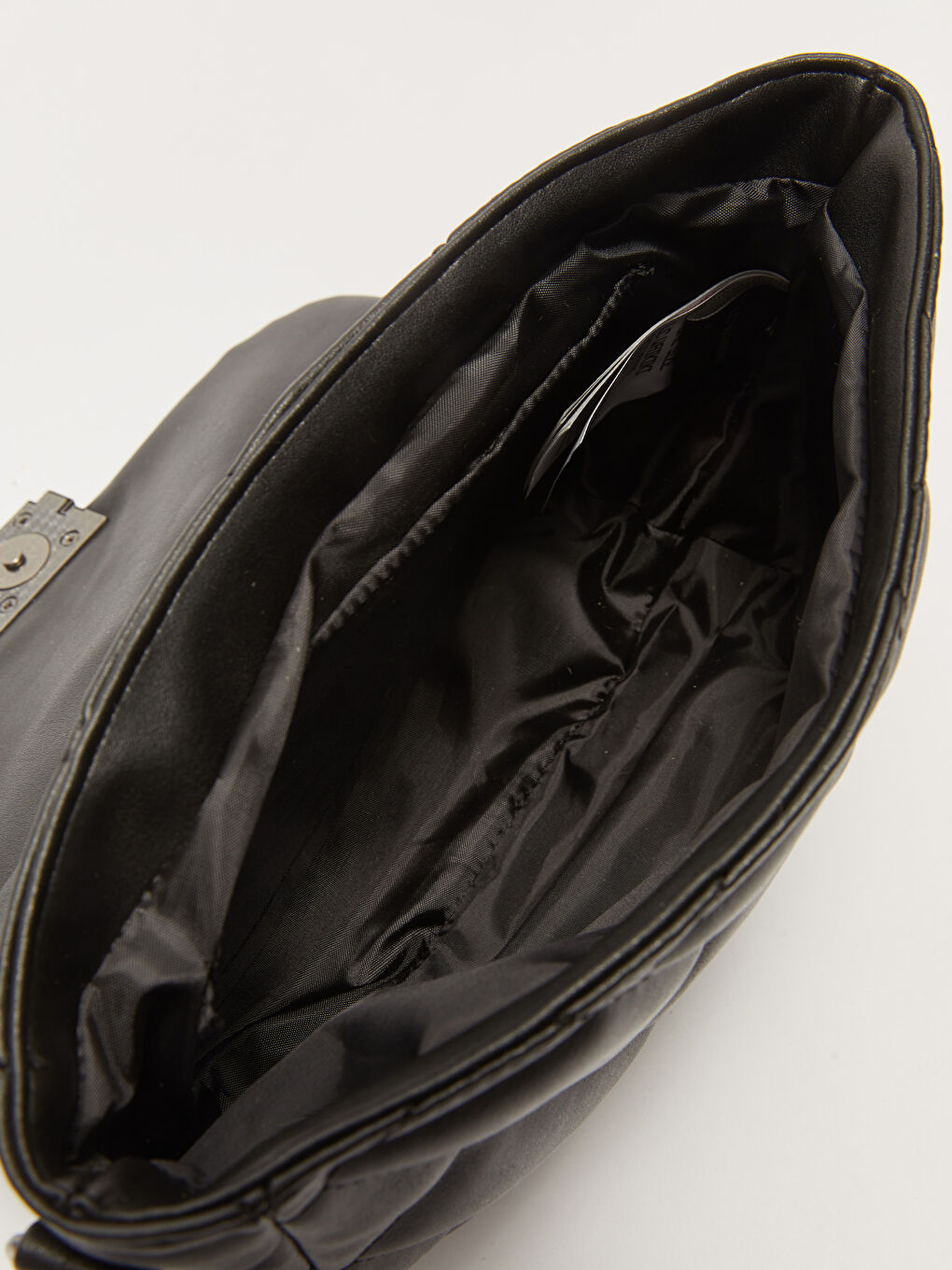 Siyah Deri Görünümlü Zincir Askı Detaylı Kadın Çapraz Çanta-5