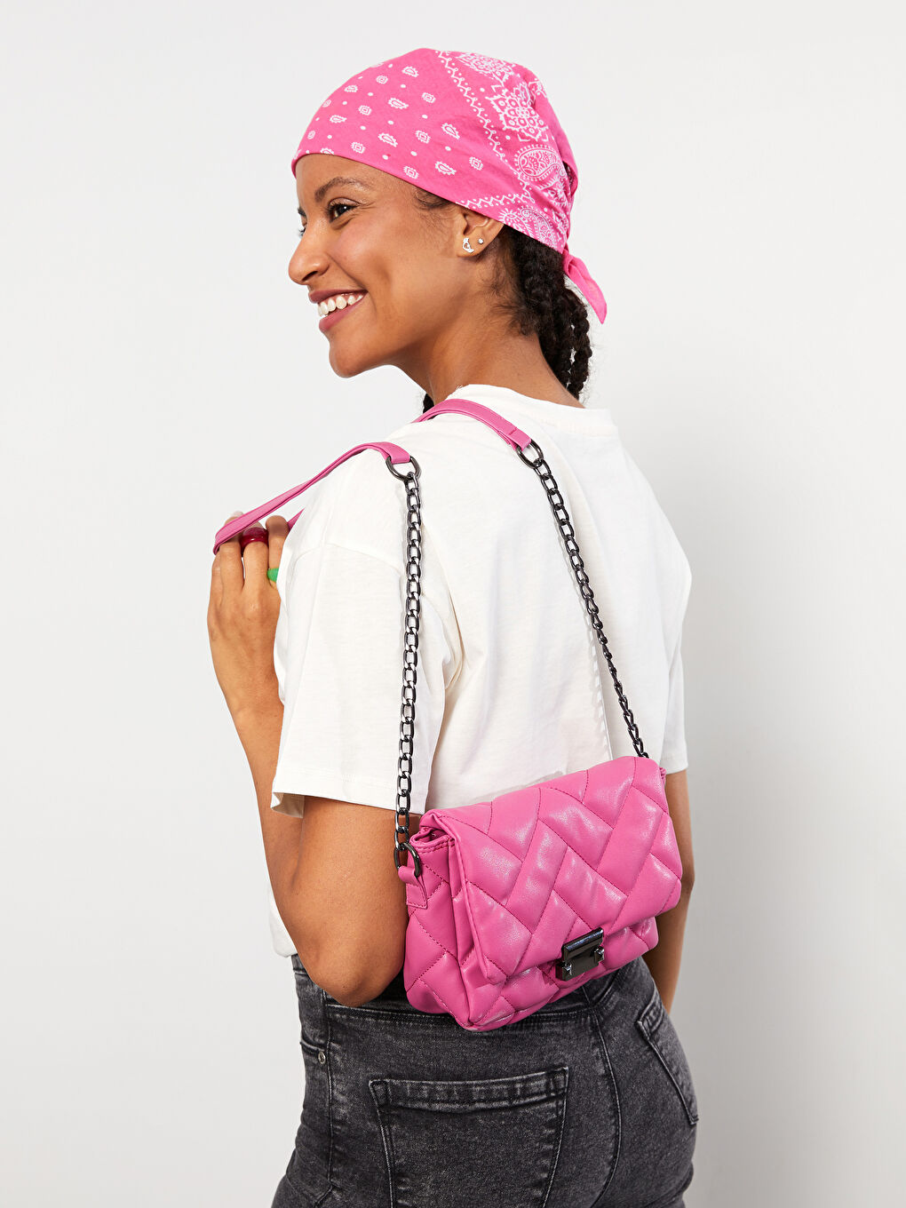 Сумка Кроссбоди из Искусственной Кожи с Цепочной Лямкой для Женщин-2