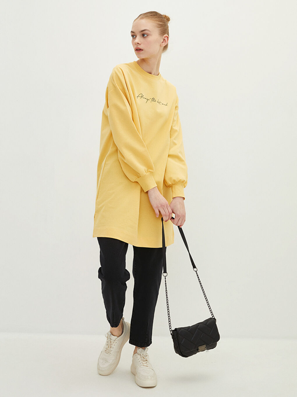 Siyah Deri Görünümlü Zincir Askı Detaylı Kadın Çapraz Çanta-1