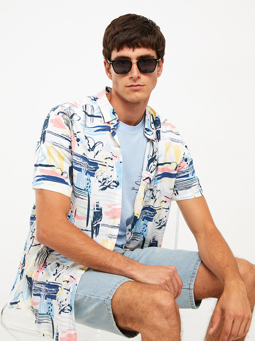 Beyaz Regular Fit Kısa Kollu Desenli Poplin Erkek Gömlek