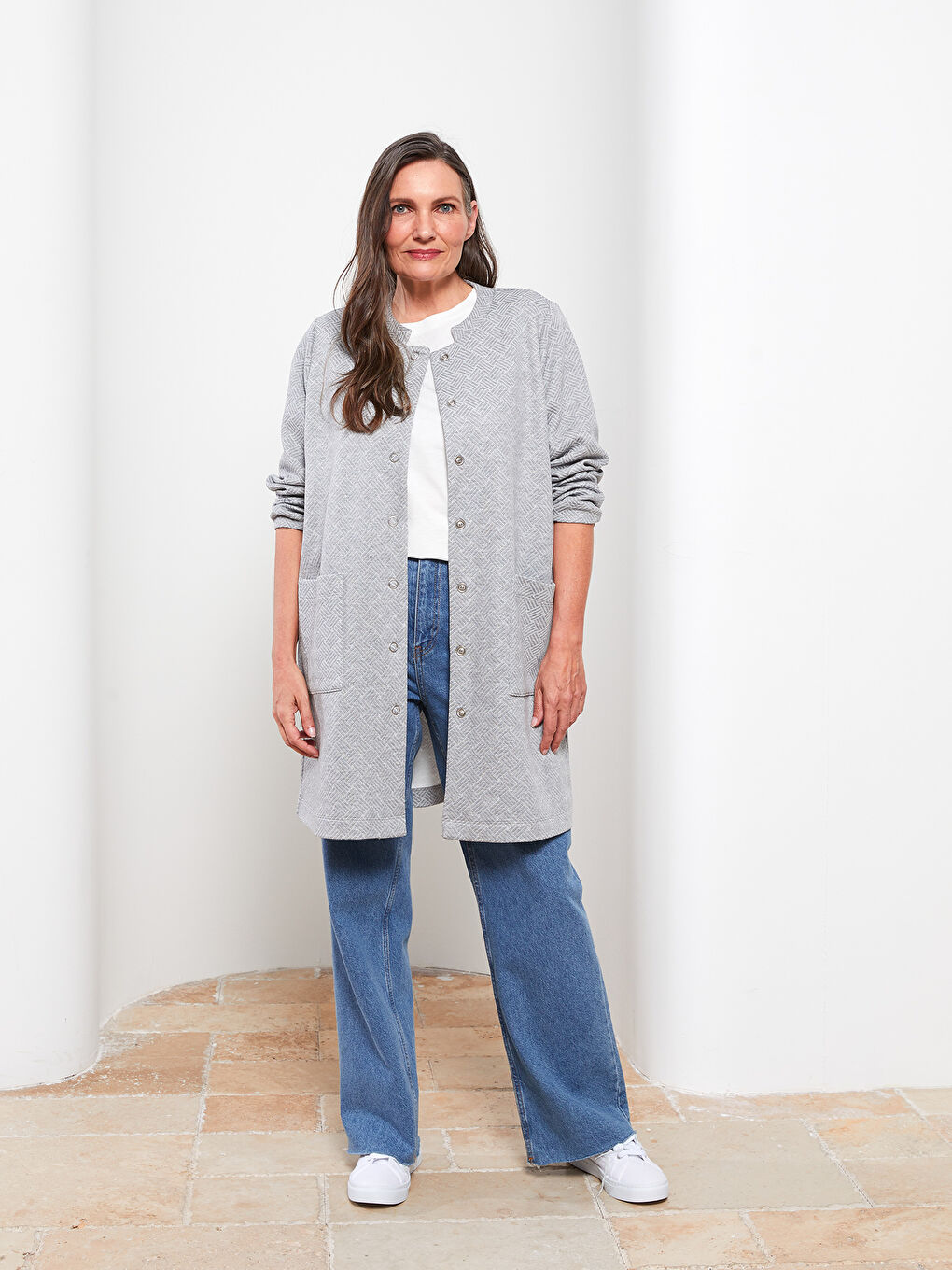 Gri Bisiklet Yaka Desenli Uzun Kollu Kadın Hırka