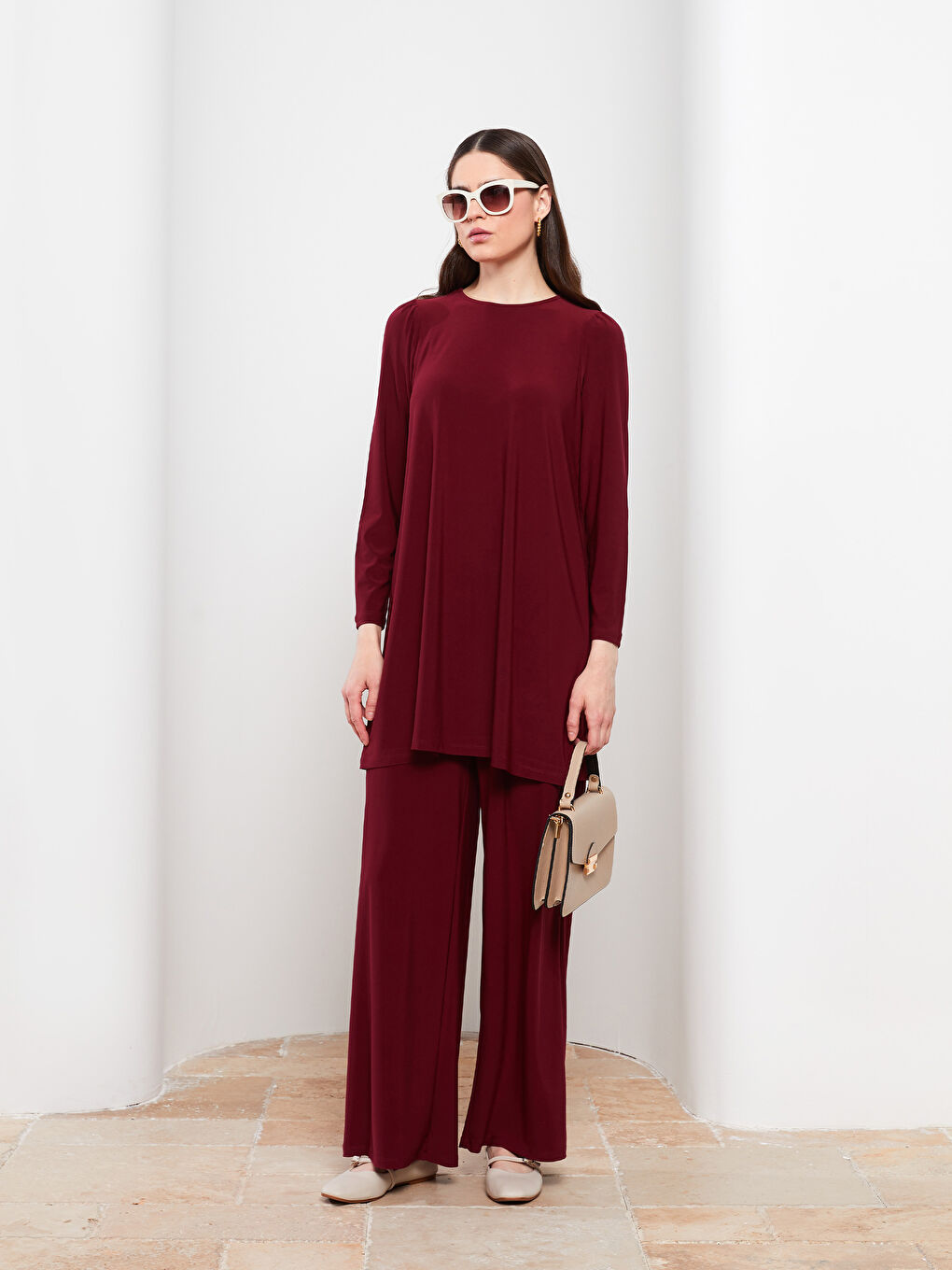 Bordo Beli Lastikli Düz Geniş Paça Kadın Eşofman Altı-1