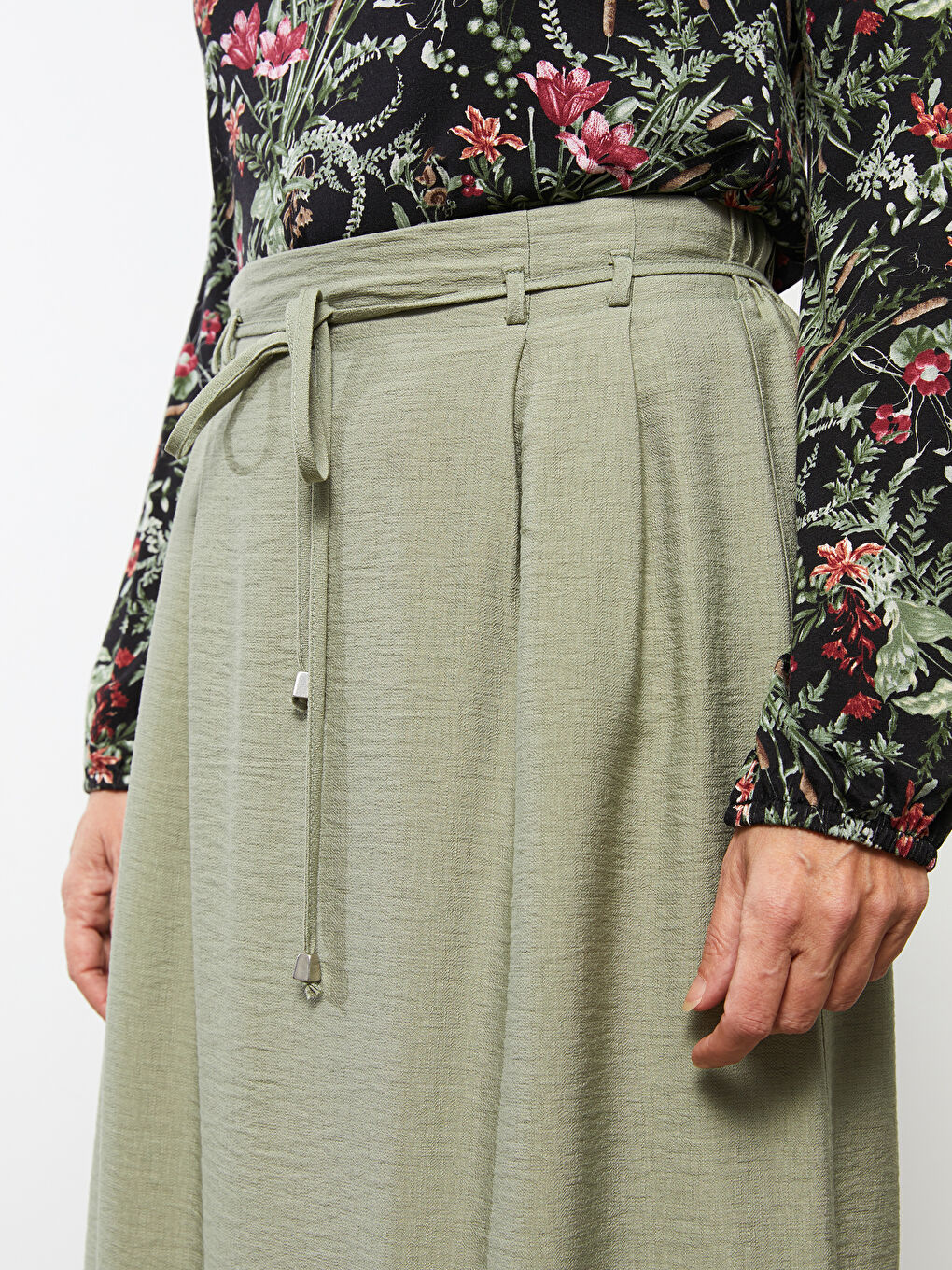 Yeşil Beli Lastikli Düz A Kesim Kadın Etek-3