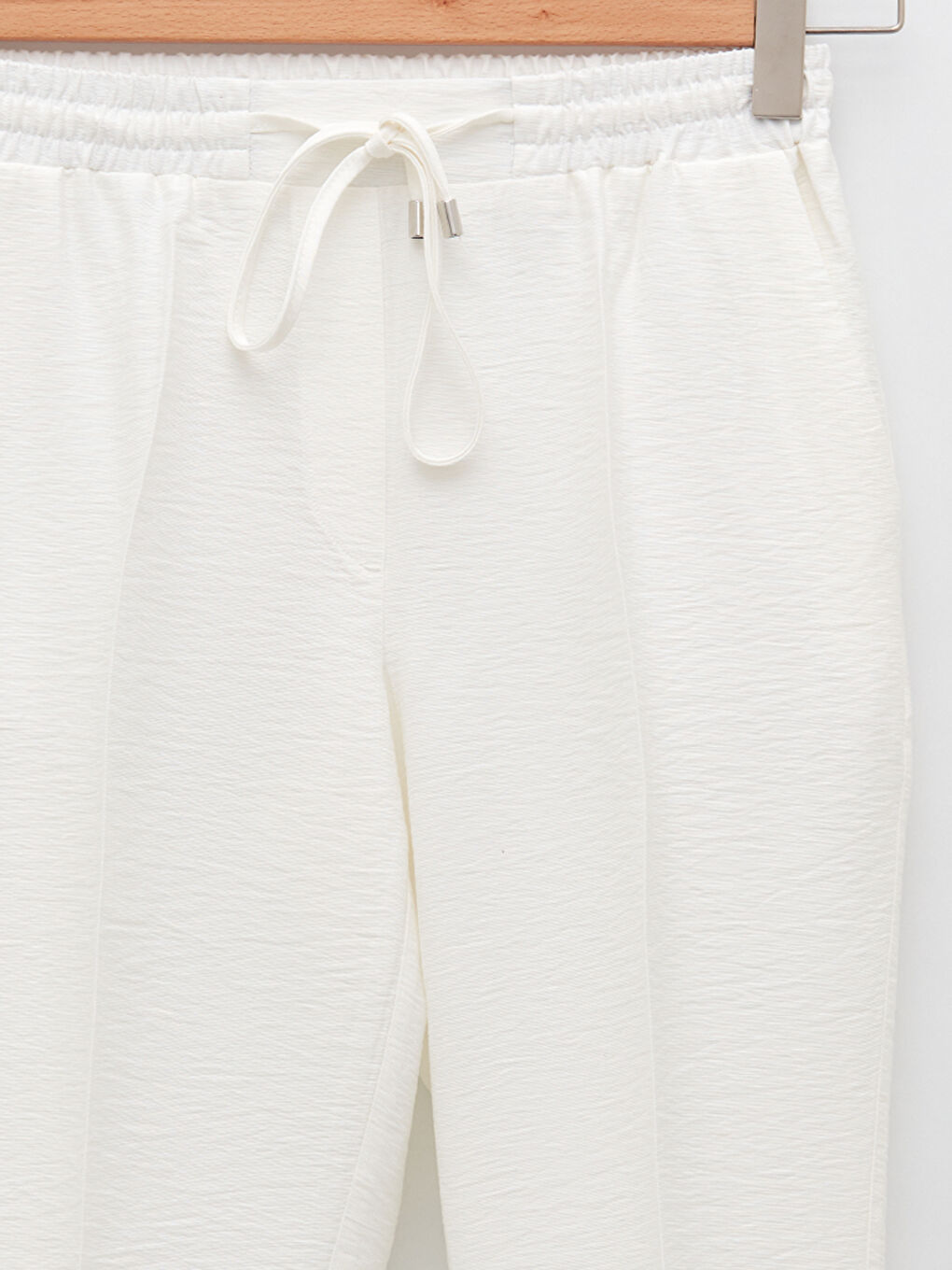 Ekru Beli Lastikli Rahat Kalıp Düz Cep Detaylı Kadın Harem Pantolon-6