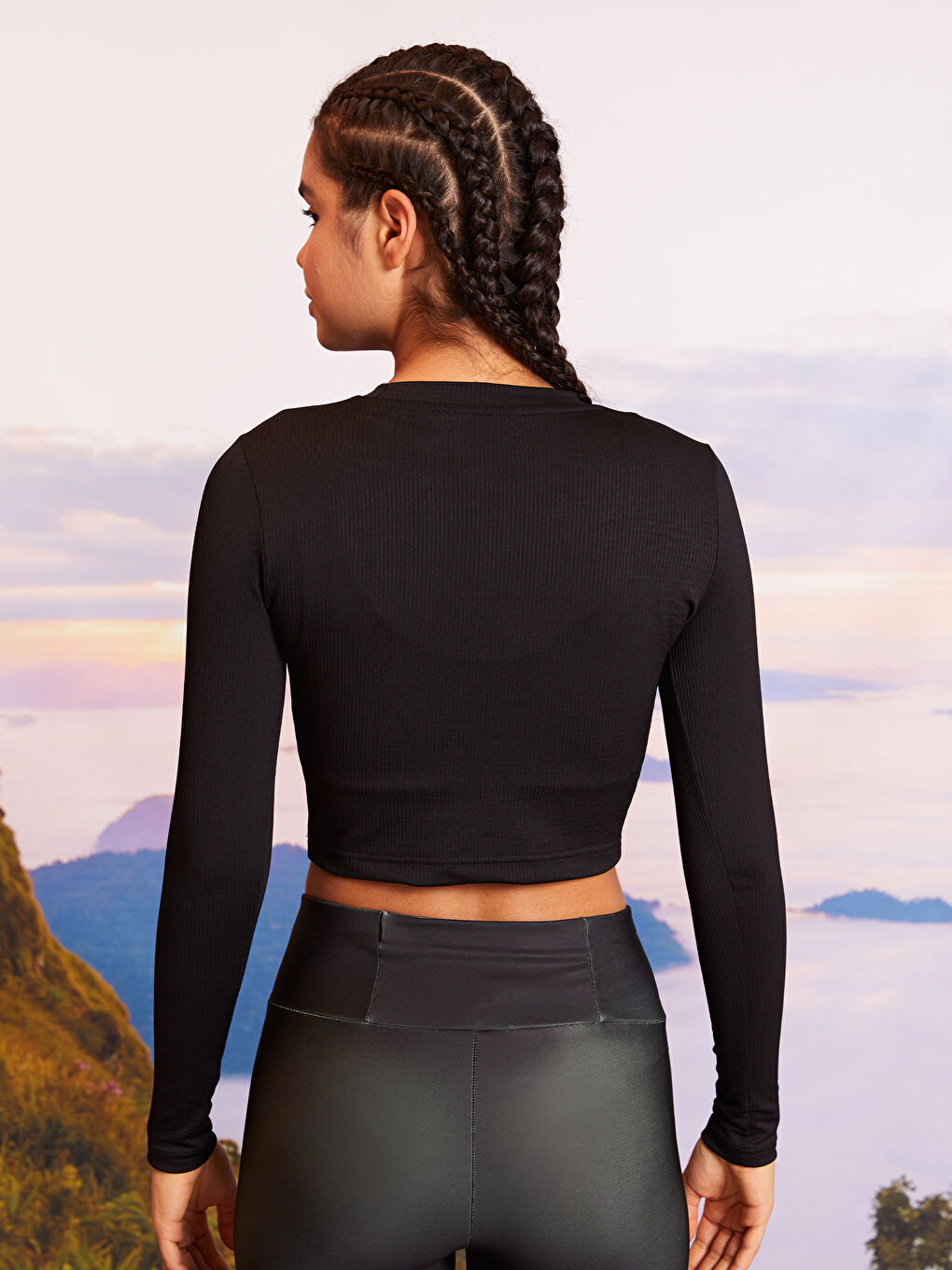 Siyah Bisiklet Yaka Düz Uzun Kollu Kadın Spor Tişört-4