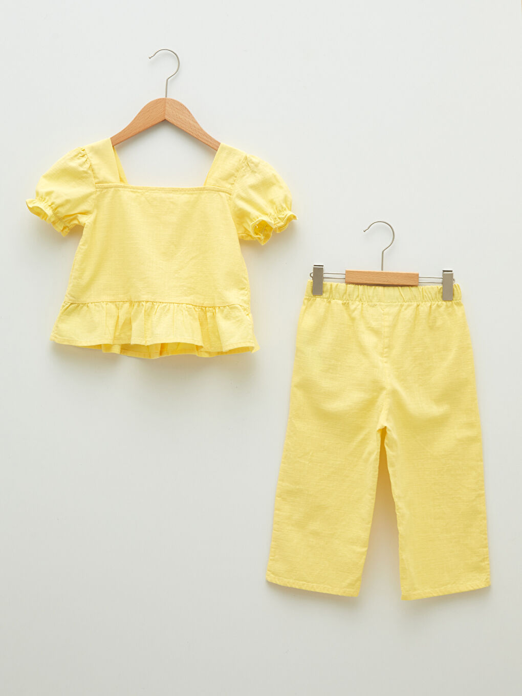 بلوزة وبنطلون بياقة مربعة وكم قصير سادة - طقم 2 قطع لبنات رضع-1