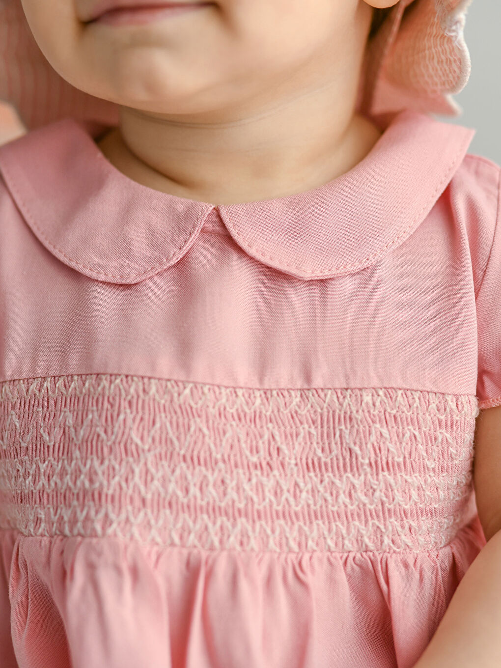 Pembe Bebe Yaka Kısa Kollu Kız Bebek Elbise ve Külot 2'li Takım-2