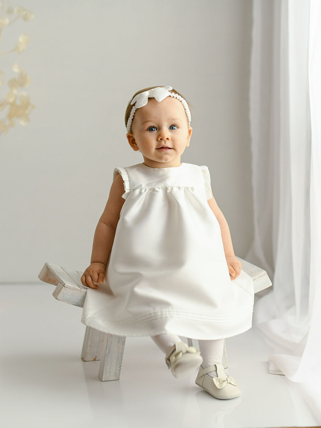 Ekru Bisiklet Yaka Basic Kız Bebek Elbise Saç Bandı ve Külotlu Çorap 3'lü Takım