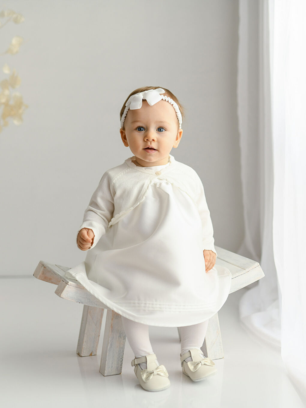 Ekru Bisiklet Yaka Basic Kız Bebek Elbise Saç Bandı ve Külotlu Çorap 3'lü Takım-1