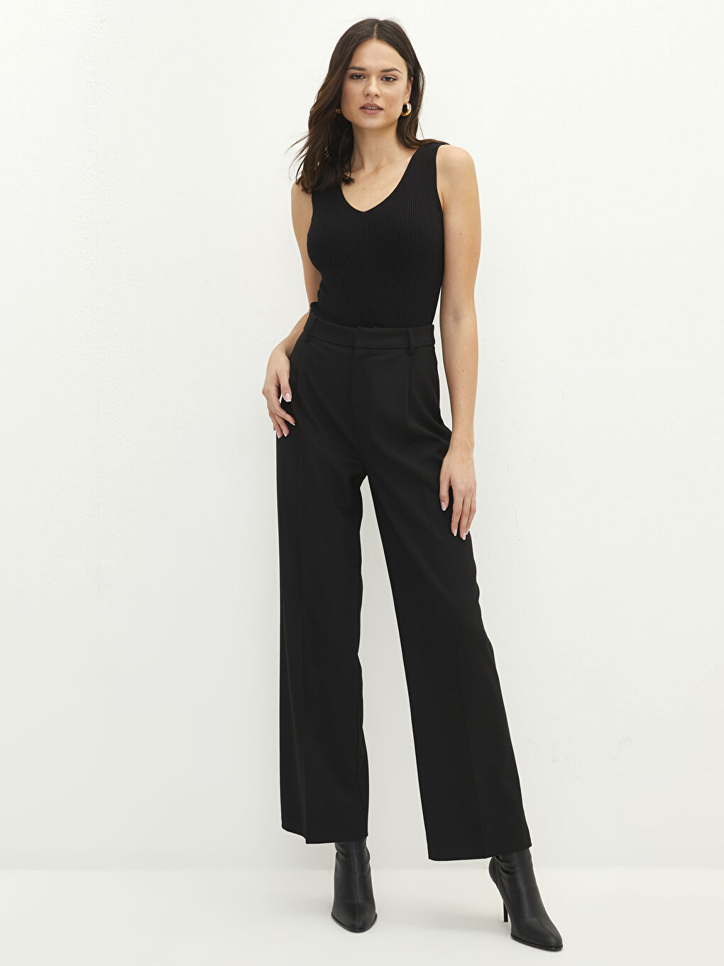 Siyah Kadın V Yaka Düz Kolsuz Triko Kazak-2