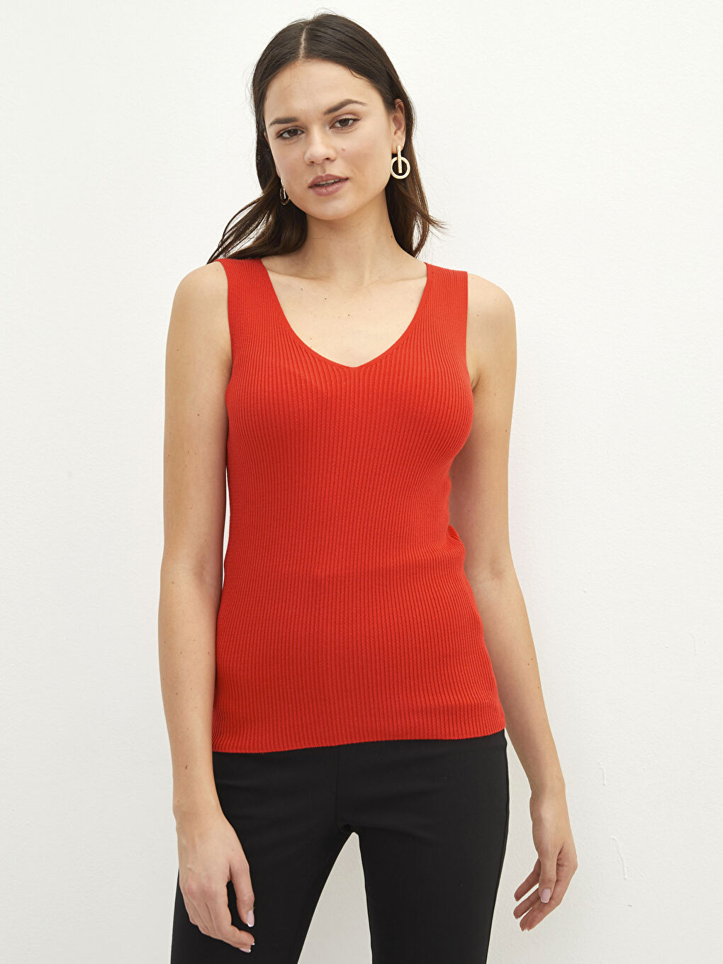 Kırmızı Kadın V Yaka Düz Kolsuz Triko Kazak-1