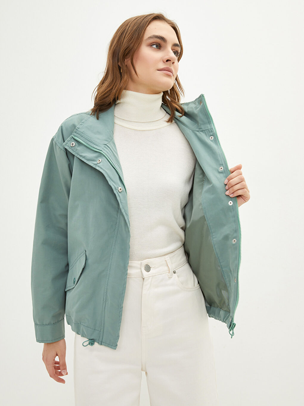 Haki Dik Yaka Düz Uzun Kollu Kadın Mont-3