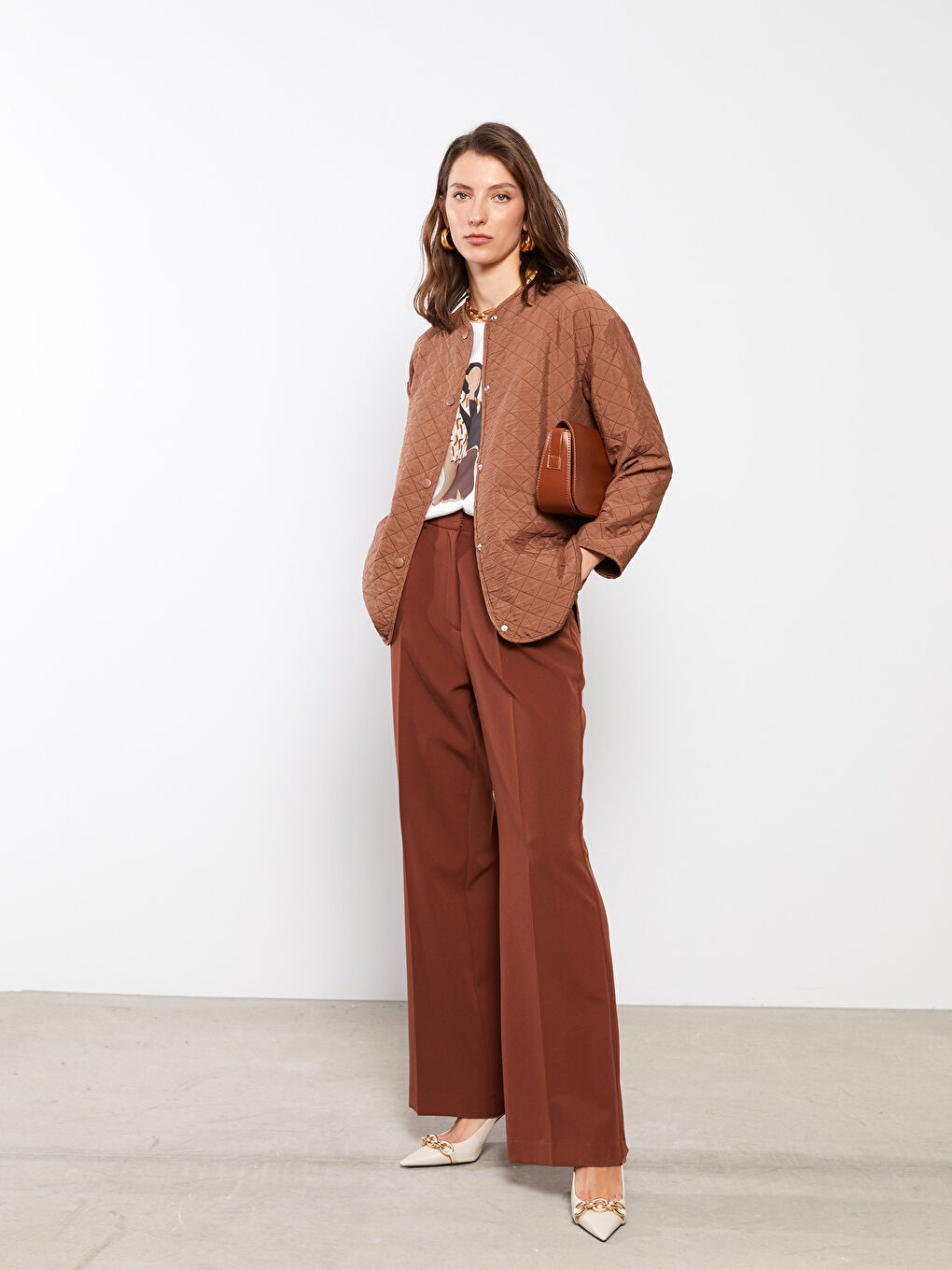 Palton pentru Femei cu Guler Rotund, Model Matlasat, Mânecă Lungă-1