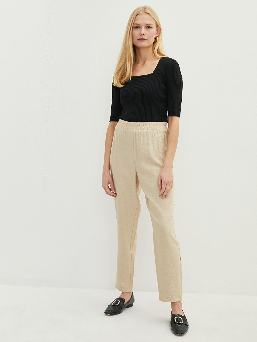 LCWAIKIKI Classic Pantalone sa elastičnim strukom i detaljima običnih džepova za žene -S2EH89Z8-GL4