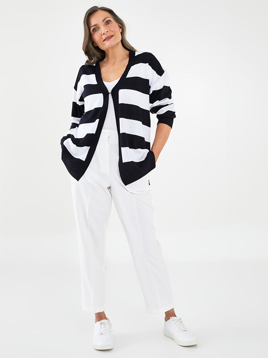 Lacivert V Yaka Renk Bloklu Uzun Kollu Kadın Triko Hırka-3