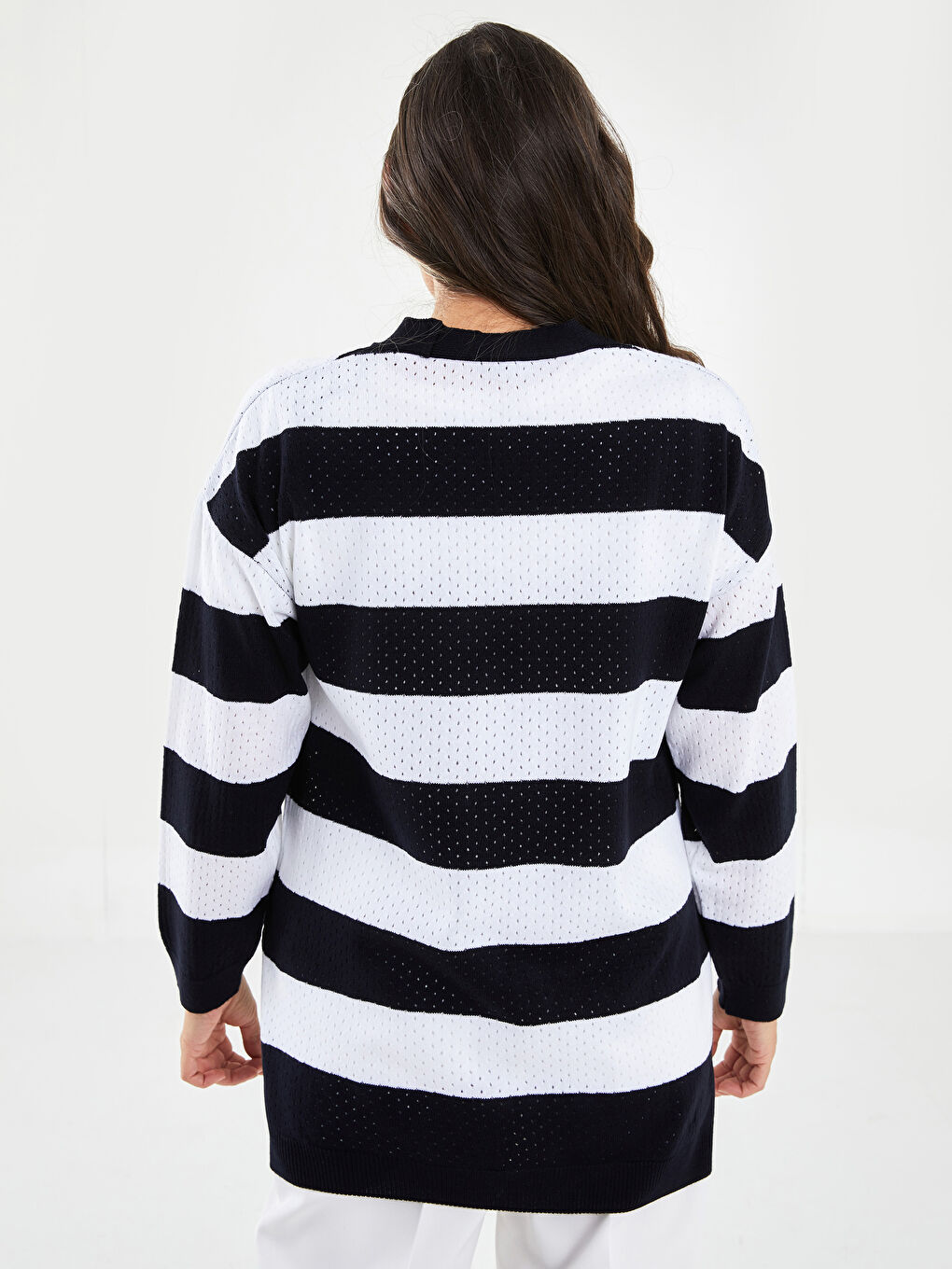 Lacivert V Yaka Renk Bloklu Uzun Kollu Kadın Triko Hırka-4