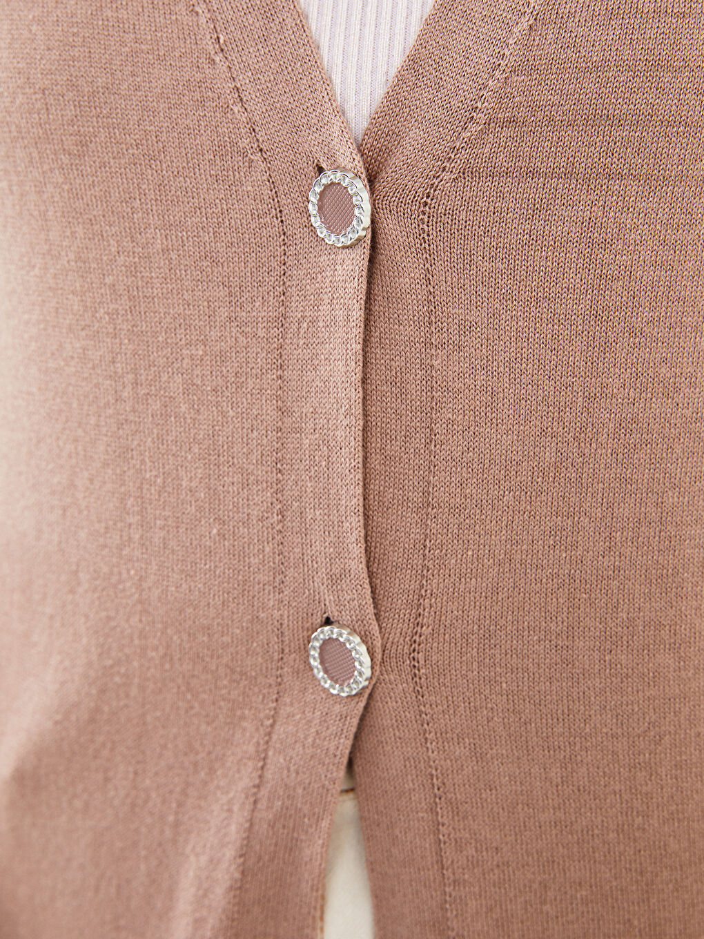 كارديجان تريكو نسائي بفتحة رقبة على شكل حرف V-3