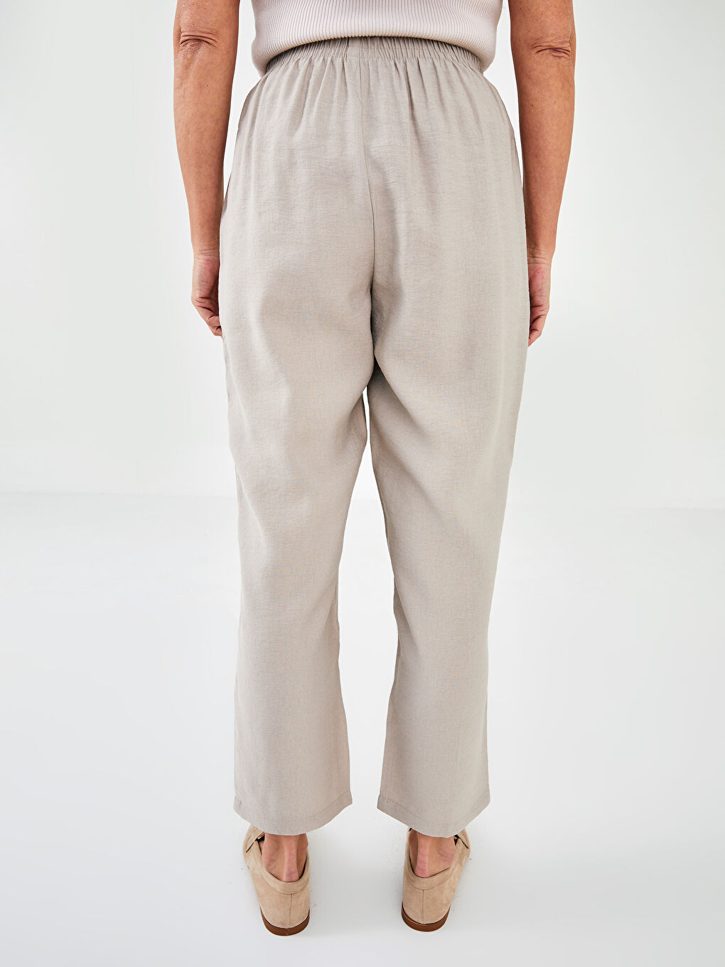 بنطلون سادة بوسط مطاطي واسع للسيدات-4