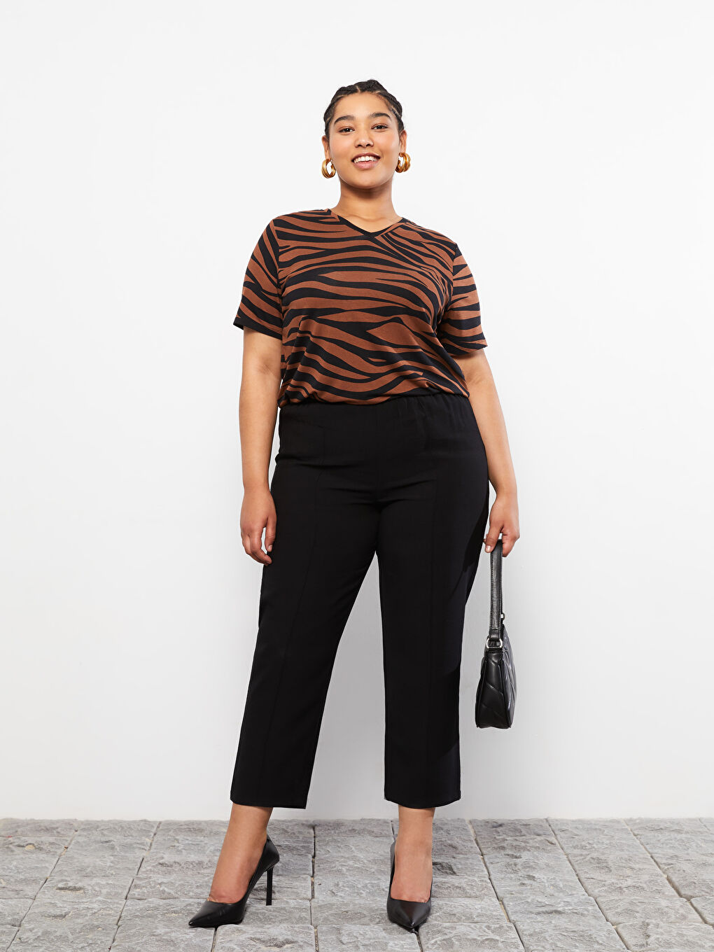 Siyah Kadın Beli Lastikli Rahat Kalıp Düz Pantolon-2