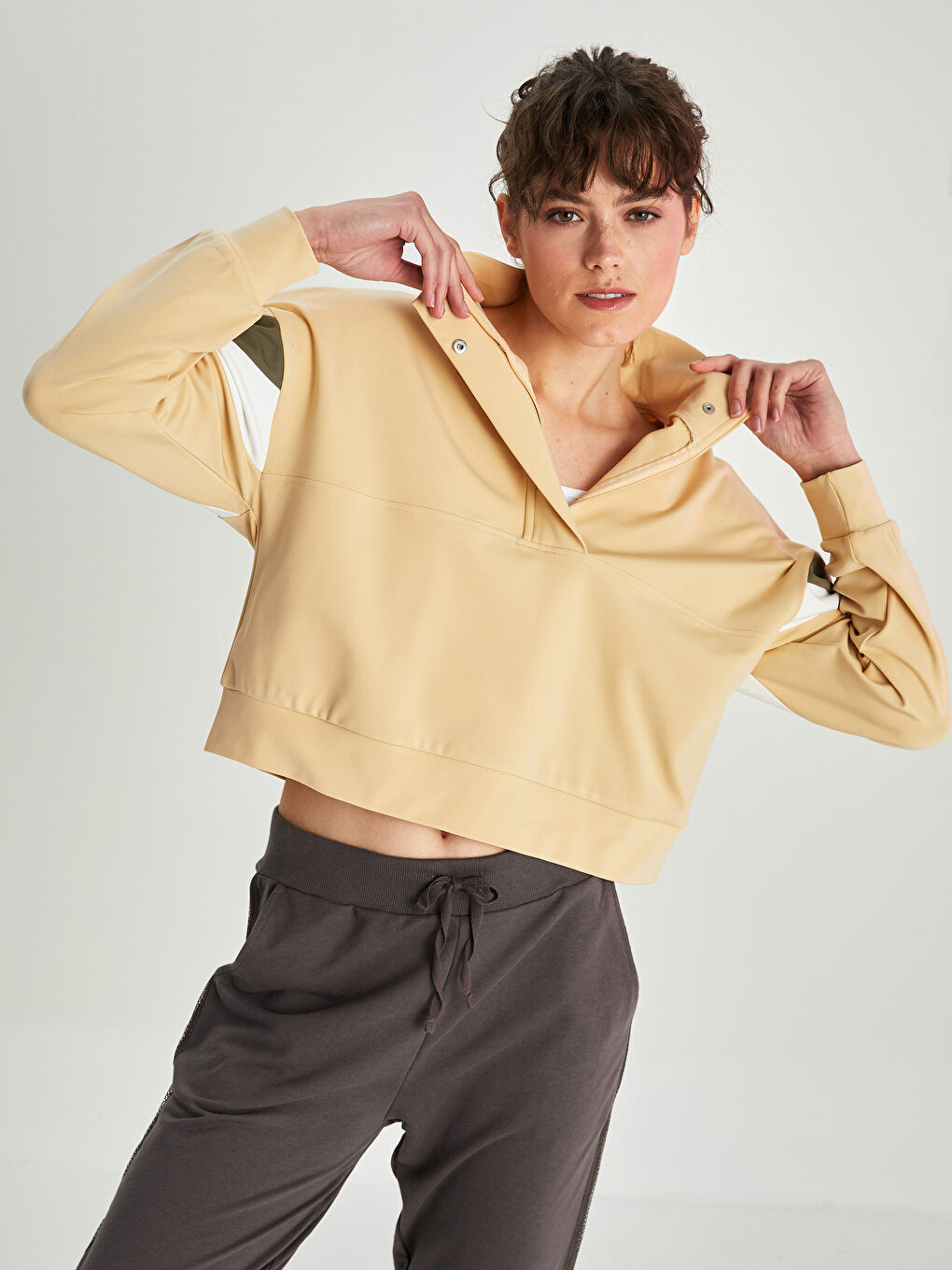 XSIDE ACTIVE Dik Yaka Düz Uzun Kollu Kadın Sweatshirt -S2EJ03Z8-T6W