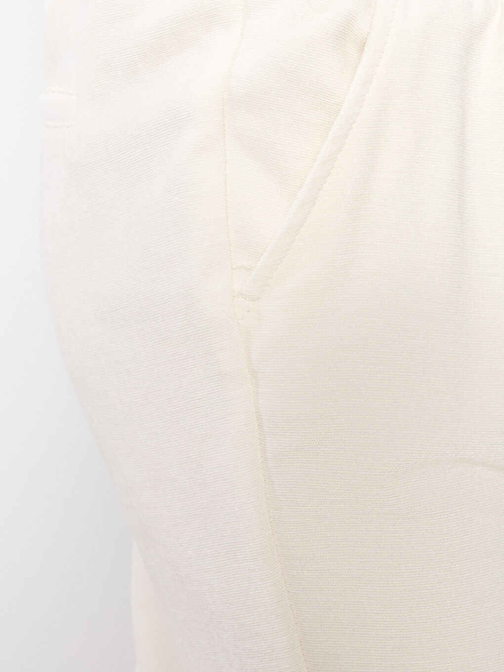 Bej Beli Lastikli Düz Cep Detaylı Kadife Hamile Pantolon-4