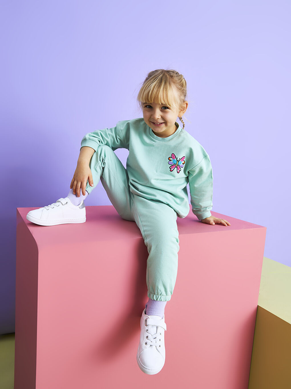 Yeşil Bisiklet Yaka Uzun Kollu Baskılı Kız Bebek Sweatshirt ve Pantolon 2'li Takım-2