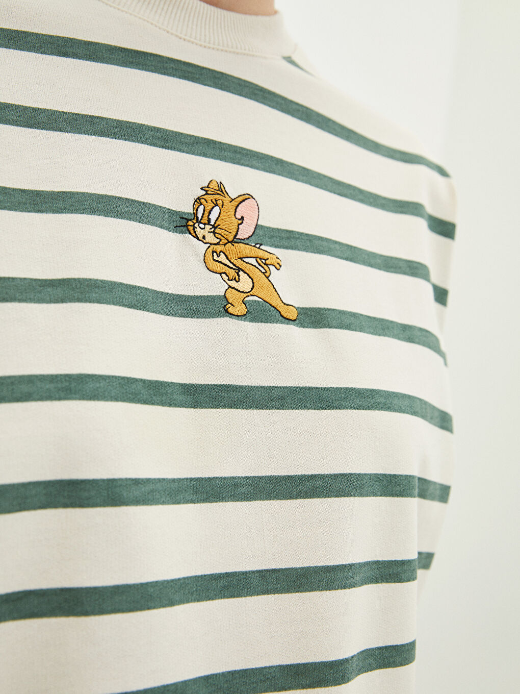 Bej Bisiklet Yaka Çizgili Tom&Jerry Nakışlı Uzun Kollu Kadın Sweatshirt Tunik-2