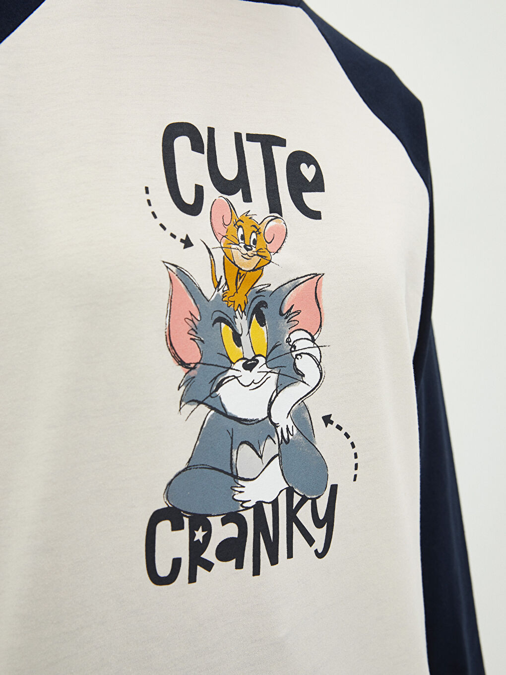 Lacivert Bisiklet Yaka Tom ve Jerry Baskılı Uzun Kollu Pamuklu Kadın Tunik-3