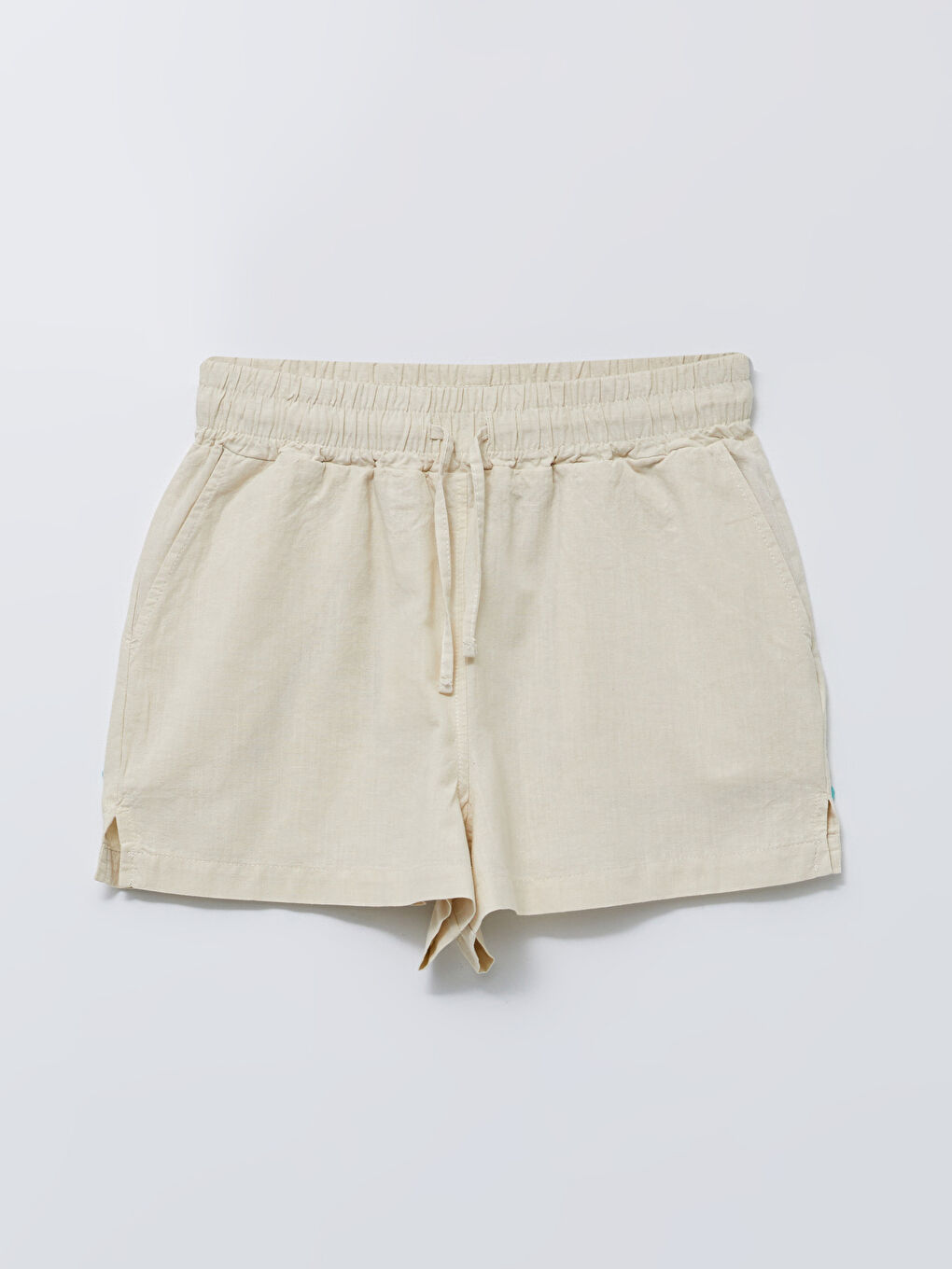 Ekru Beli Lastikli Düz Cep Detaylı Keten Karışımlı Kadın Şort