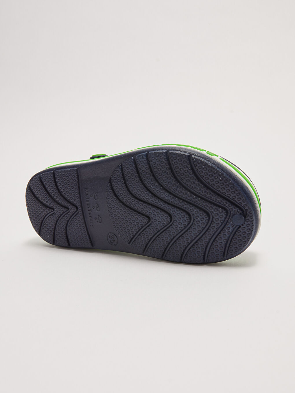 LCW STEPS Perforierte Jungen-Strandsandalen -S2EL76Z4-CRP